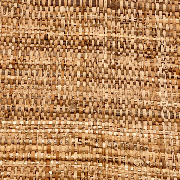 Linear meter of burgundy raffia fabric and natural banana fiber, 90 cm wide.