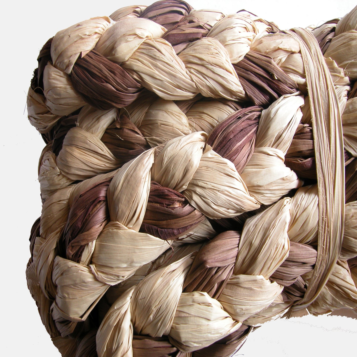 Trenza rafia bicolor "Conoor" ancho 20 mm. madeja 10 mtrs. 10.58€ + I.V.A. - Natkits