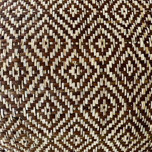 Linear meter of Natural-Caldera Rhombus raffia fabric, width 120 cm.