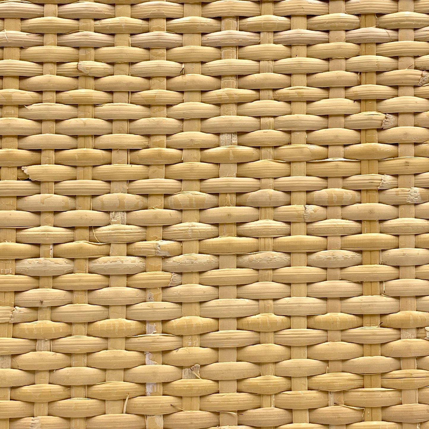 Linear meter of rattan fabric with 5 mm skin strips Width 40.64 cm.