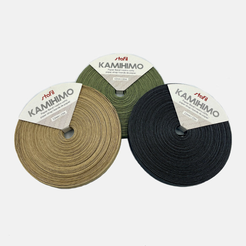 Cinta de papel color negro ancho 12 mm Bobina  de 15 mts.