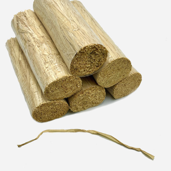 Bundle of 20 cm natural raffia strands (100 grs/unit)