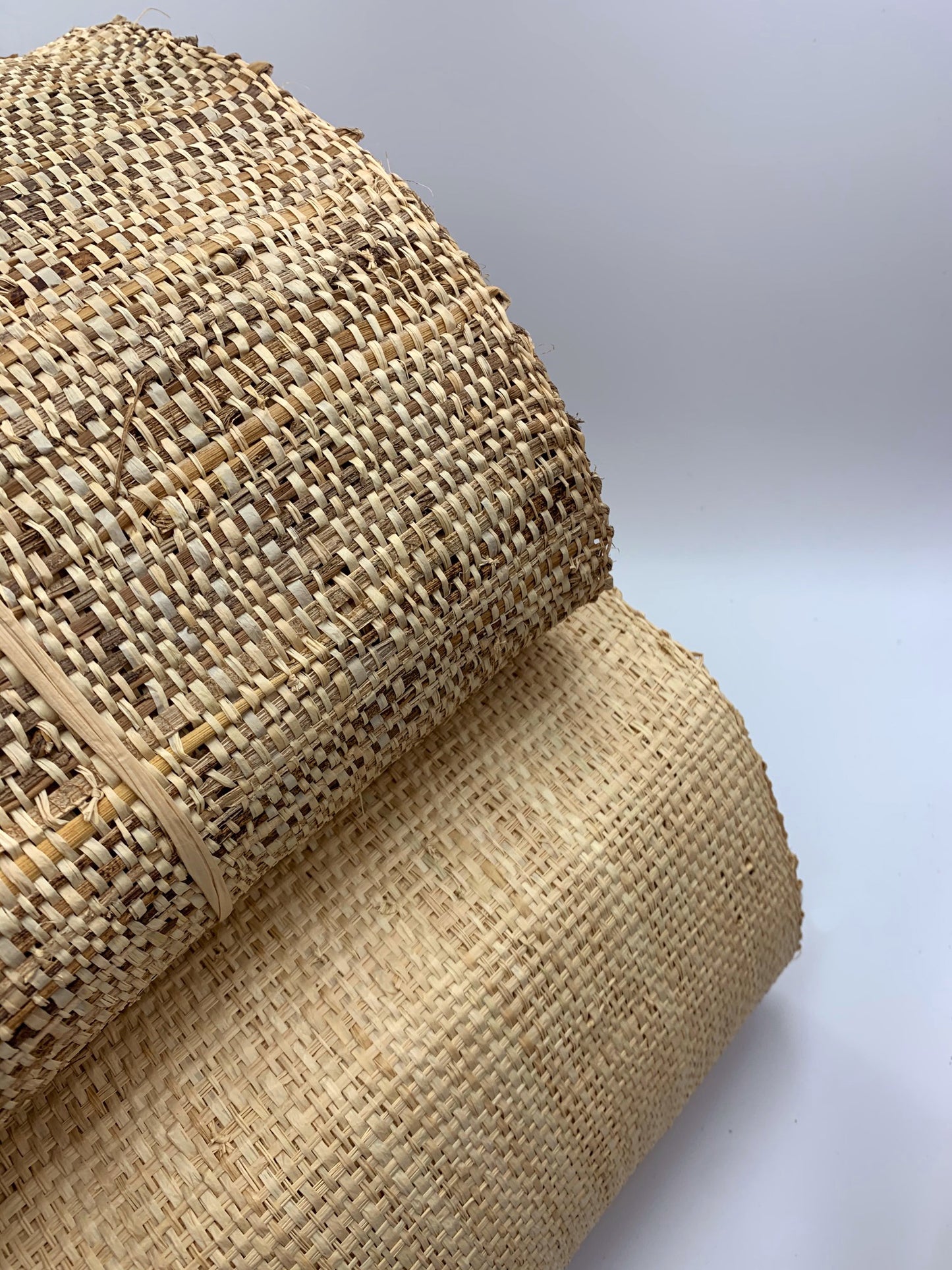 Metro lineal de Tejido de rafia trama ancha y fibra de banana natural  ancho 120 cm.  Precio: 14.88€ + I.V.A - Natkits