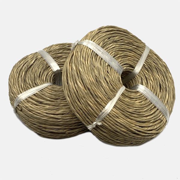 Cordón natural  tipo enea fina  3/4 mm diámetro  Bobina 500 gr.  7.11 € + I.V.A. - Natkits